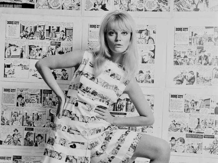 1967: Pat Booth was an English model who stood out for her more "punk" look during the late 