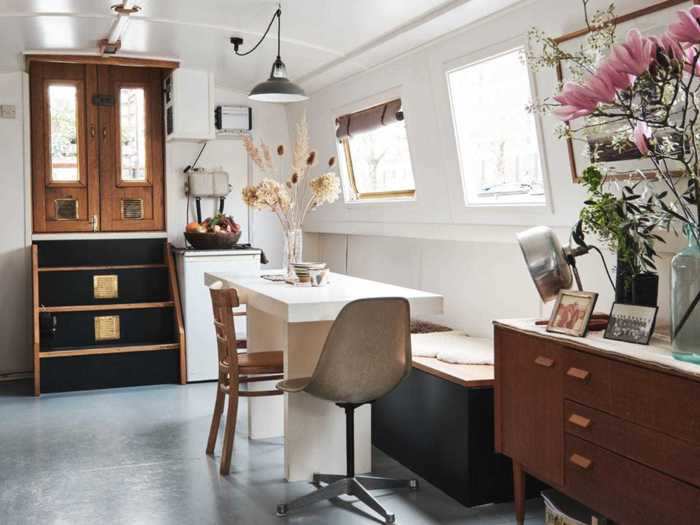 But you might need to get creative with storage space on a houseboat.