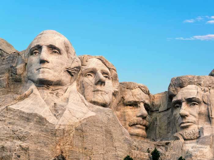 SOUTH DAKOTA: Mount Rushmore in Keystone