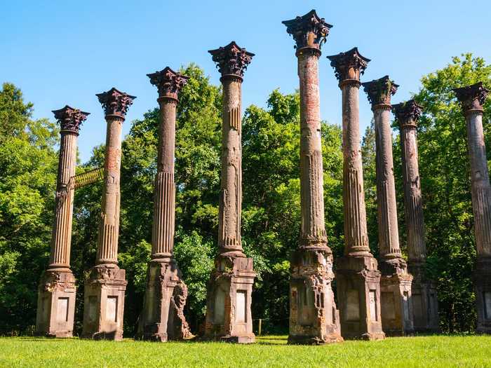 MISSISSIPPI: The Windsor Ruins in Claiborne County