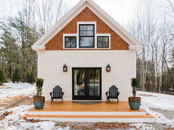 Timber-frame cottage in Pownal, $219