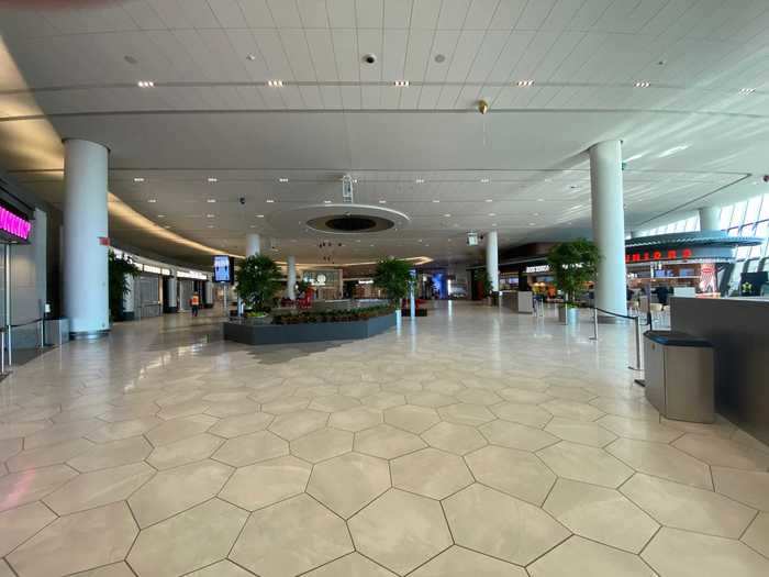 This space was designed to give passengers a reason to want to head to LaGuardia early or even serve as a hangout spot to wait out a weather delay or layover, something the old LaGuardia was awful at doing.