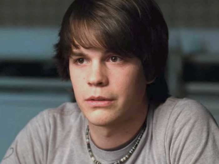 Johnny Simmons portrayed Neil, another one of Scott