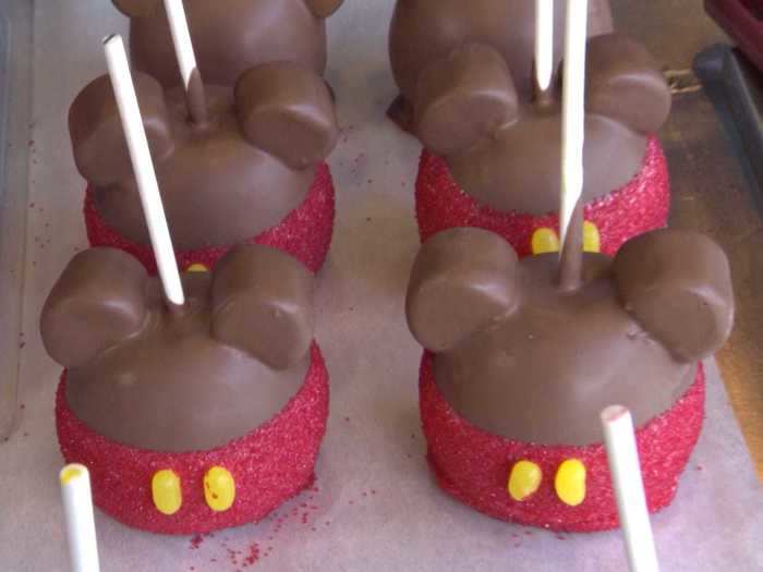 Mickey-shaped candy apples are just as fun to make as they are to eat.