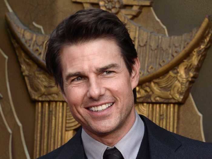 Tom Cruise helped the victim of a hit-and-run.