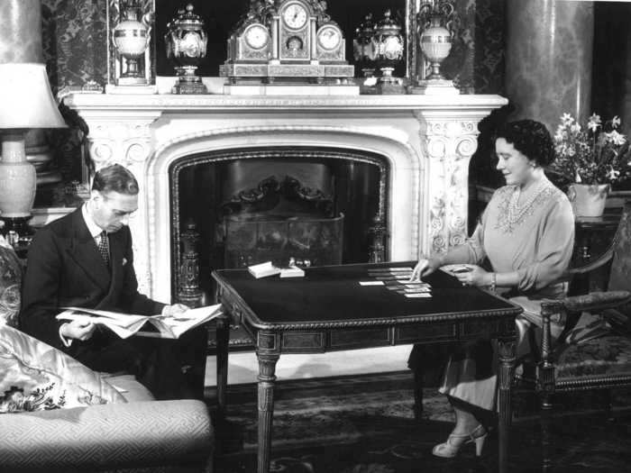 There are smaller spaces, such as this private sitting room used by King George and Queen Elizabeth in 1948.