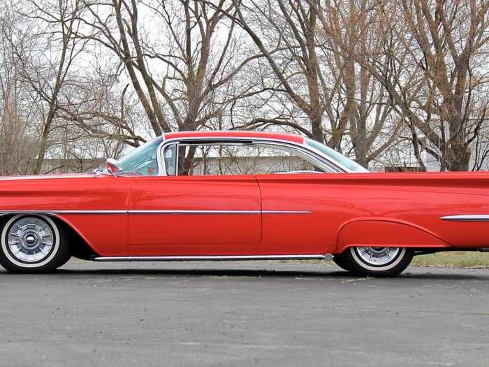 ... a 1959 Oldsmobile Super 98 Holiday coupe ...