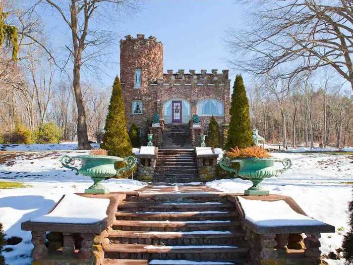 Cozy storybook castle in Ellington, $175