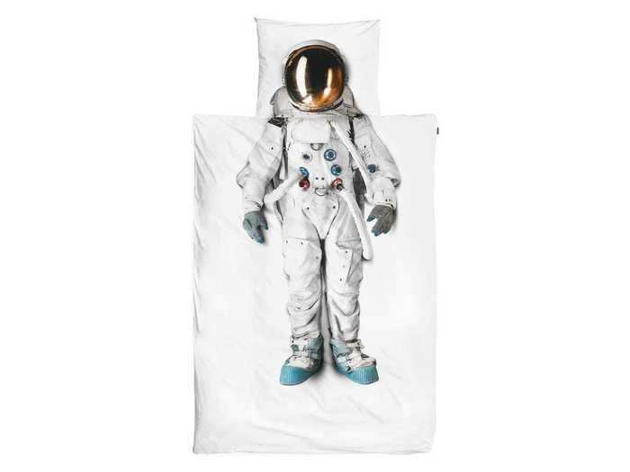 Astronaut bedding