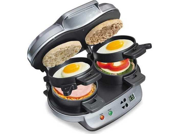 An all-in-one sandwich maker