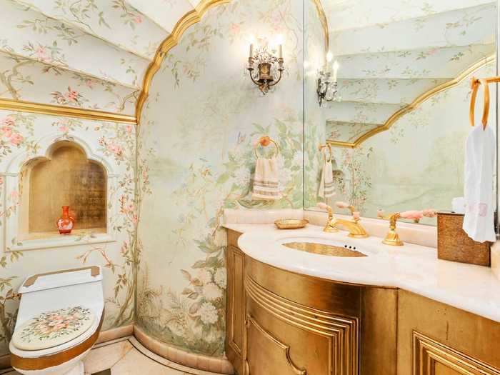 ... and one bathroom that looks straight out of a provincial chateau.