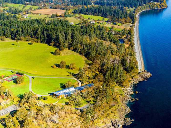 A $9.5 million, award-winning mansion on 67 acres of waterfront property in British Columbia has seen an increase in interested buyers during the pandemic, homeowner Raoul Malak told Bloomberg.