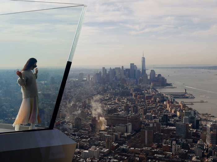 It features the highest outdoor observation deck in the Western Hemisphere.