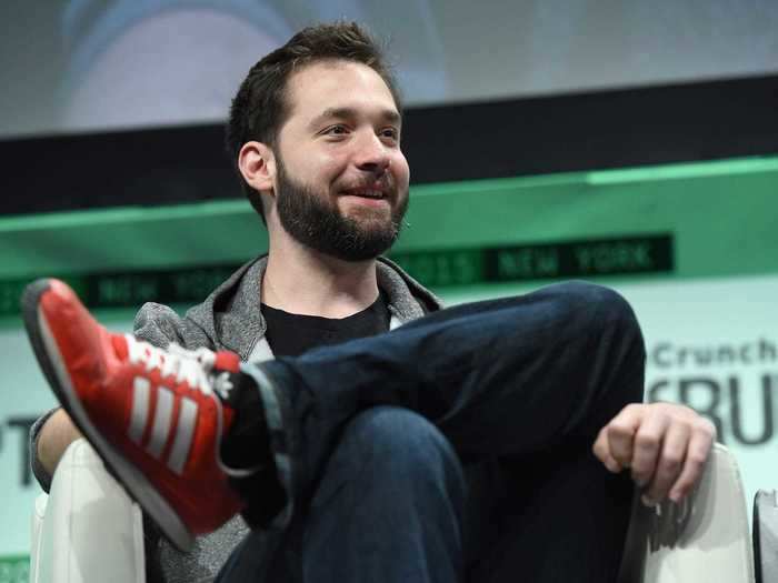 Ohanian decided to become an entrepreneur junior year of college when he was about to take an LSAT practice test and decided to walk out instead. "I walked out and went to Waffle House. That