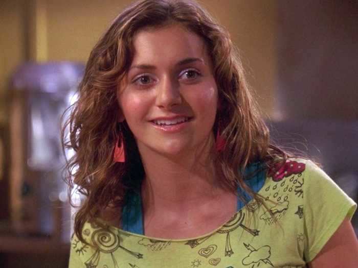 Alyson Stoner played Caitlyn Geller, an aspiring music producer.