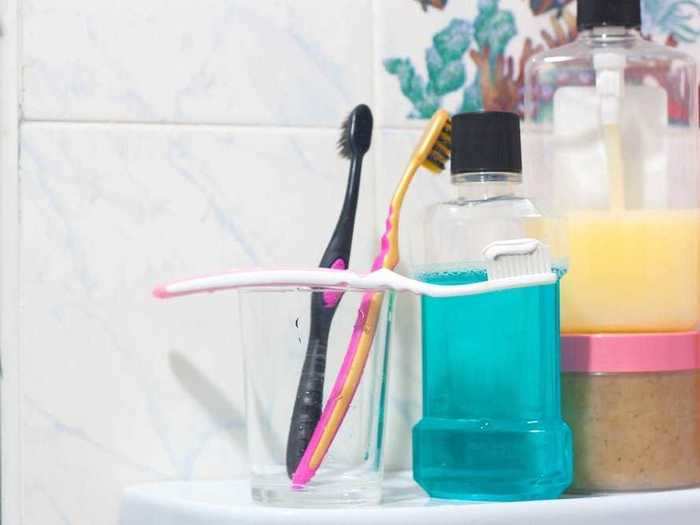 Mouthwash can be made at home using baking soda, aloe vera juice, and essential oils.