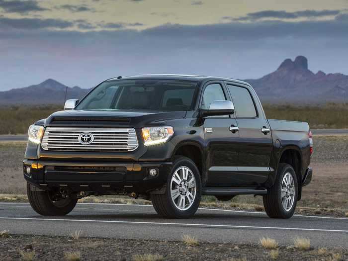 18. Toyota Tundra Crew Max 4WD