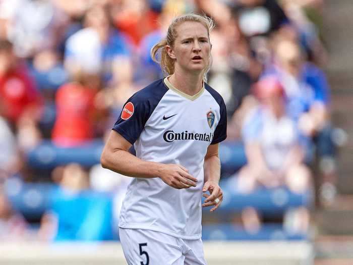 Sam Mewis — North Carolina Courage and USWNT