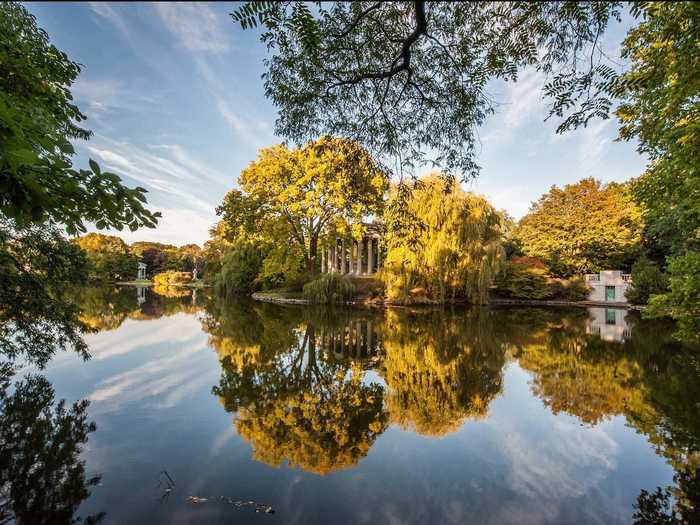 Graceland Cemetery in Chicago, Illinois, is described as "an oasis of art, architecture, and landscape design since 1860."