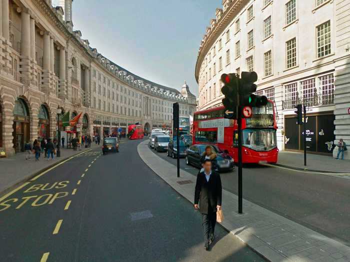 Double-decker buses are the norm on London roads, but one proposal called for a monorail.