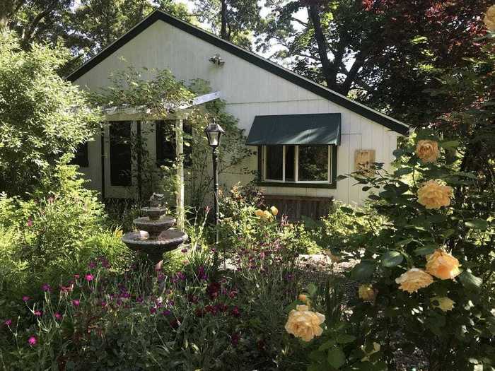 Cape Cod, Massachusetts: Character-filled seaside cottage, $375