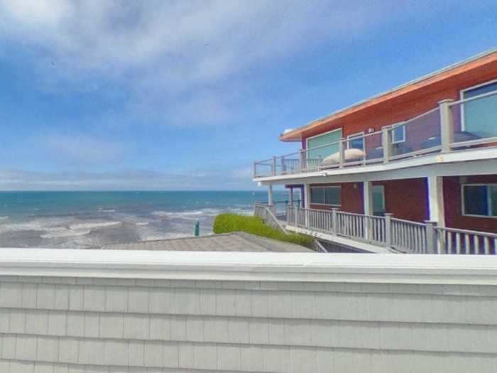 San Diego, California: A contemporary oceanfront apartment, $235