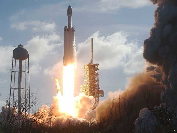 21. The SpaceX Falcon Heavy launches ...