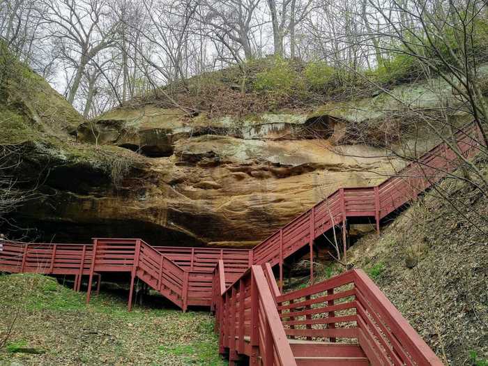 NEBRASKA: Indian Cave Trail near Falls City