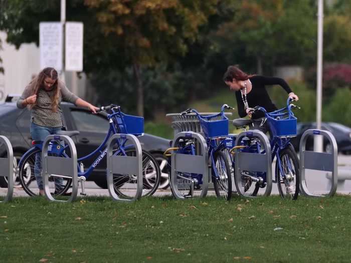 Instead of the bikes being directly available to consumers, the company set out to offer cities the chance to purchase the company