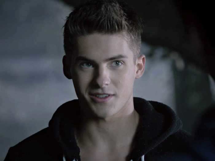 Cody Christian joined the cast during season five as Theo Raeken.