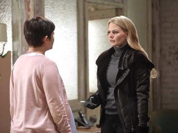 "Once Upon A Time" tried to continue on after ditching six of its main characters, but it would have made more sense to pull the plug.