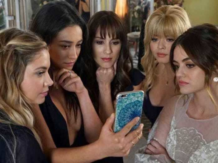 "Pretty Little Liars" should have ended when they revealed the identity of "A" in season 2 — the show inexplicably lasted another five seasons.