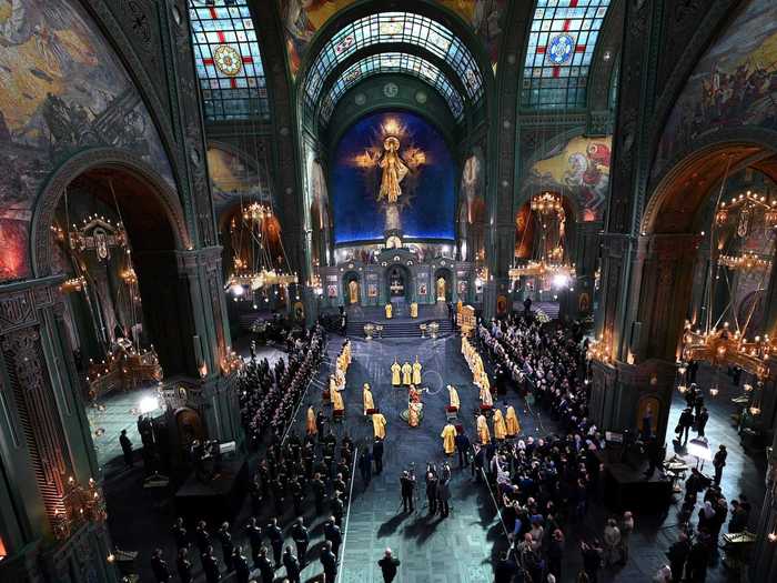 The massive cathedral still has numerous symbolic features glorifying Russian history.