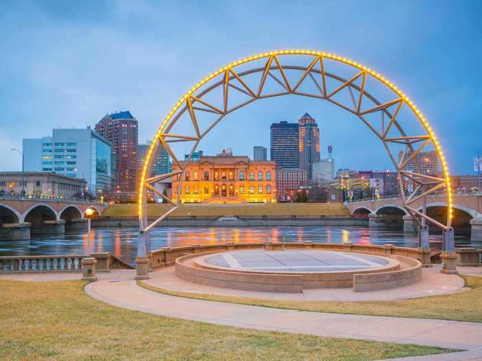 5. Des Moines, Iowa