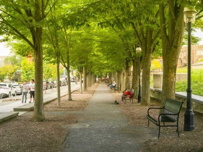 NEW JERSEY: Nassau Street in Princeton is packed with eateries, cafes, and Colonial architecture.