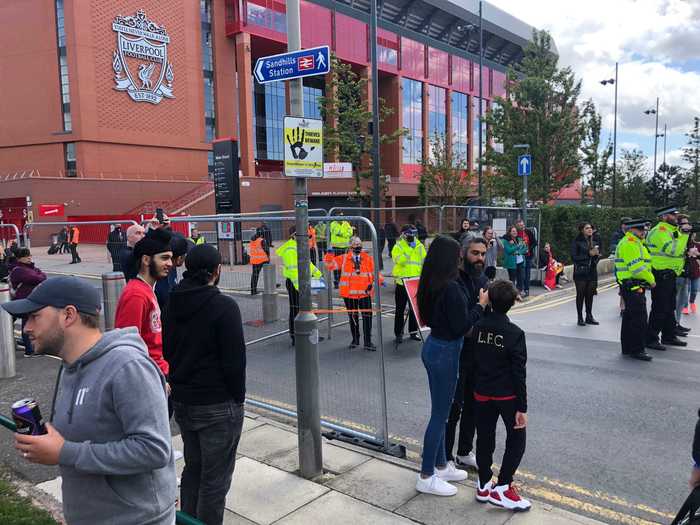 Things did start to pick up as it got closer to the time the players were expected to arrive on buses.