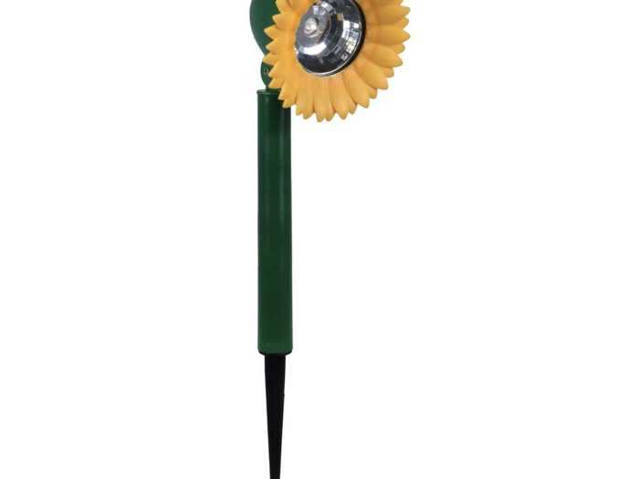 These solar-powered sunflower stake lights can add some sunshine to your backyard.