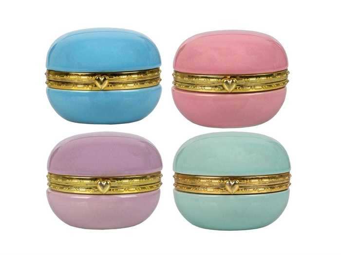 These macaron-shaped boxes are perfect for trinkets.