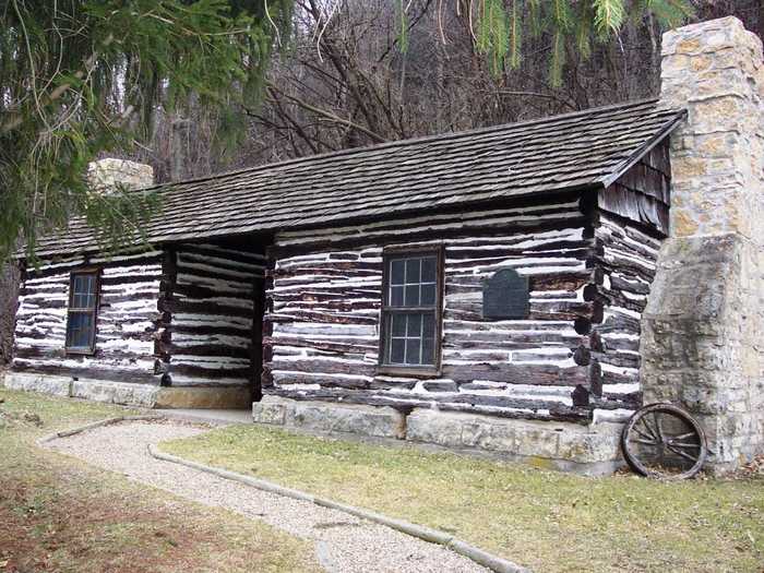 IOWA: Louis Arriandeaux Log House in Dubuque