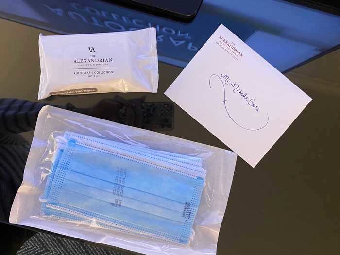 When we got to our room, I was elated to find a handwritten welcome note along with a package of Autograph Collection branded antibacterial wet wipes and masks.