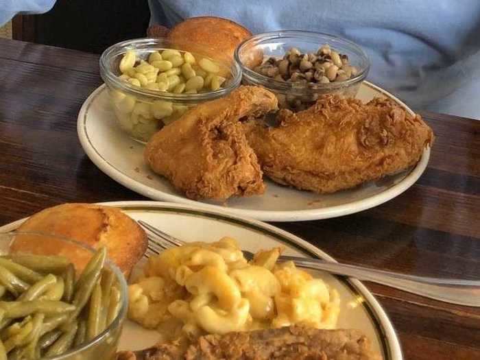 MISSISSIPPI: The Pearl Diner in Laurel