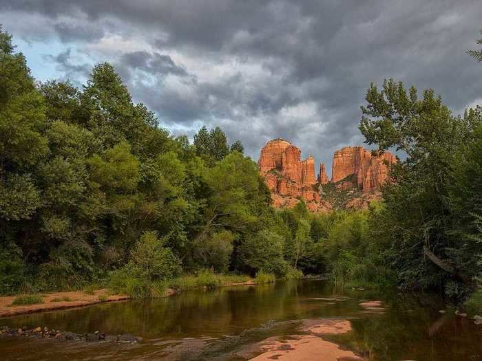 The resort is connected to over 300 miles of trails and will offer mountain bike rentals as well as hiking tours.