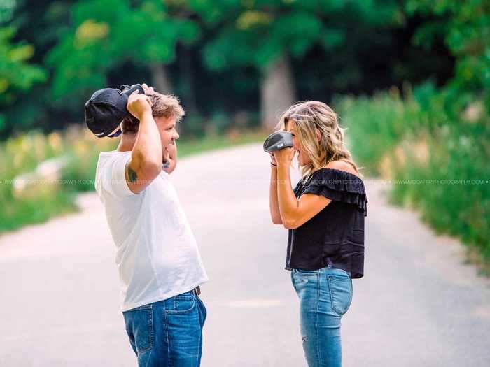 When the day for the photo shoot came, both Waite and Allen were nervous about seeing their date for the very first time.