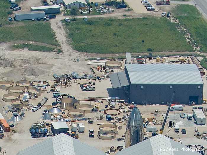 SpaceX uses a special grade of stainless steel for Starship that can withstand ultra-cold cryogenic temperatures of propellants. The rocket bodies are made of rolls of the metal welded into rings.