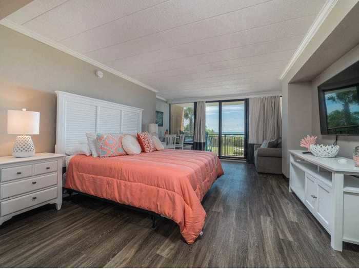 Resort condo, $83