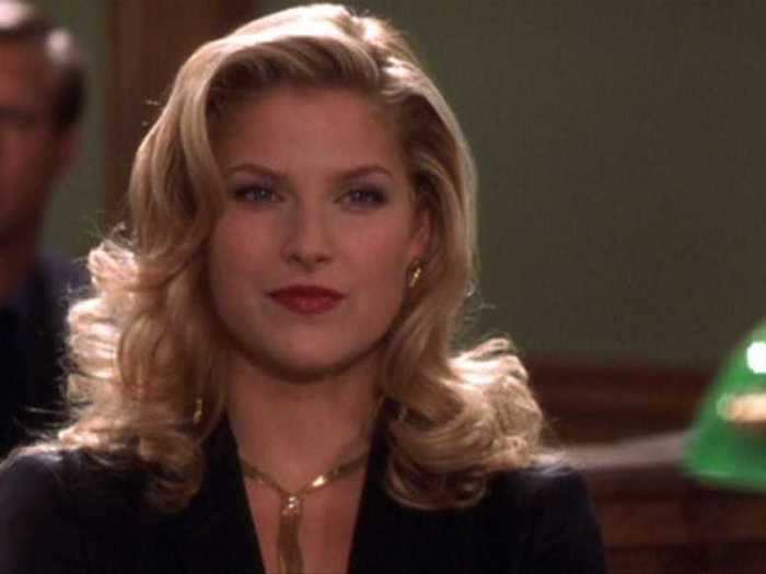 Before her role as Brooke, Ali Larter was known for her starring performance in "Varsity Blues" (1999).