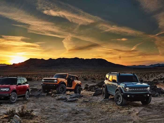Bronco arrives with three engine options: a 2.7-liter EcoBoost V6, making 310 horsepower and 400 pound-feet of torque; a 2.3-liter EcoBoost four-cylinder, making 270 hp and 310 lb-ft. of torque; and for the Bronco Sport, a 2.0-liter EcoBoost four-cylinder making 245 hp with 275 lb-ft. of torque and a 1.5-liter three-cylinder making 181 hp with 190 lb-ft. of torque.