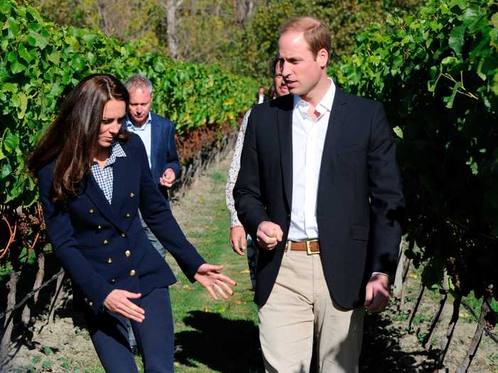 And made a relaxed "boyfriend" shirt from Gap look tailored and polished on a visit to New Zealand.