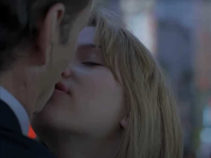 Bill Murray unexpectedly kissed Scarlett Johansson while they were filming the final scene of "Lost in Translation."