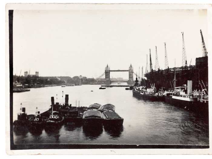 At the time, the River Thames had a largely underdeveloped waterfront.